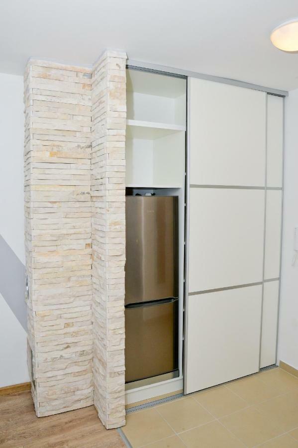 Neluna Appartement Zadar Buitenkant foto
