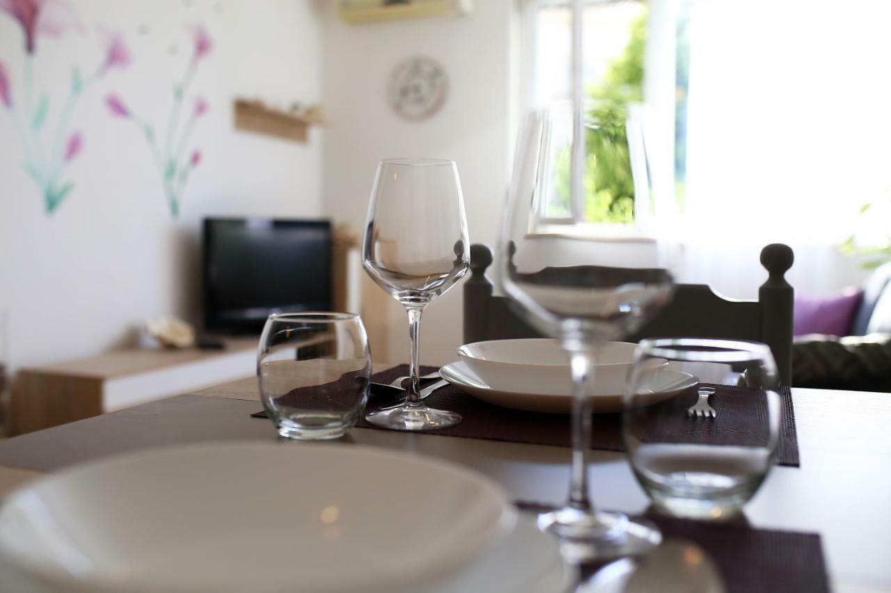 Neluna Appartement Zadar Buitenkant foto