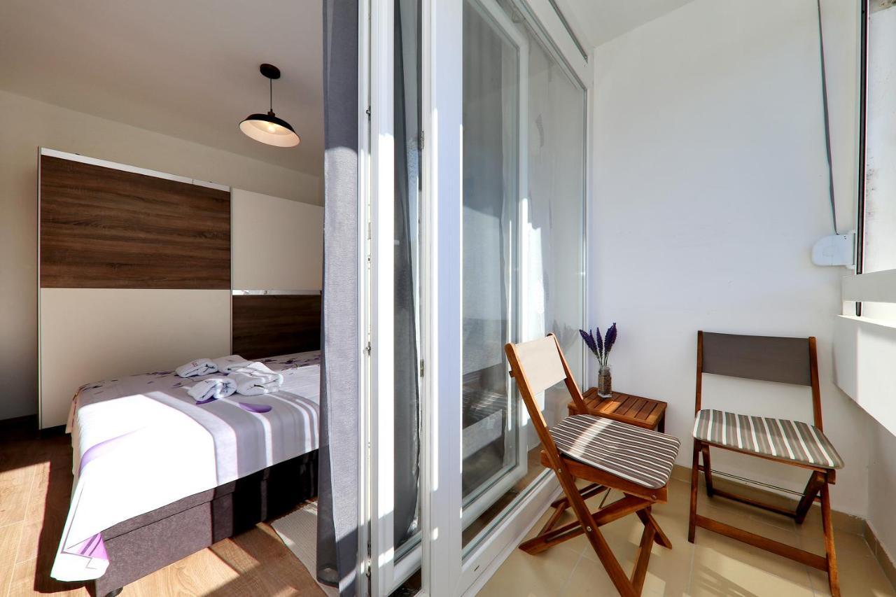 Neluna Appartement Zadar Buitenkant foto