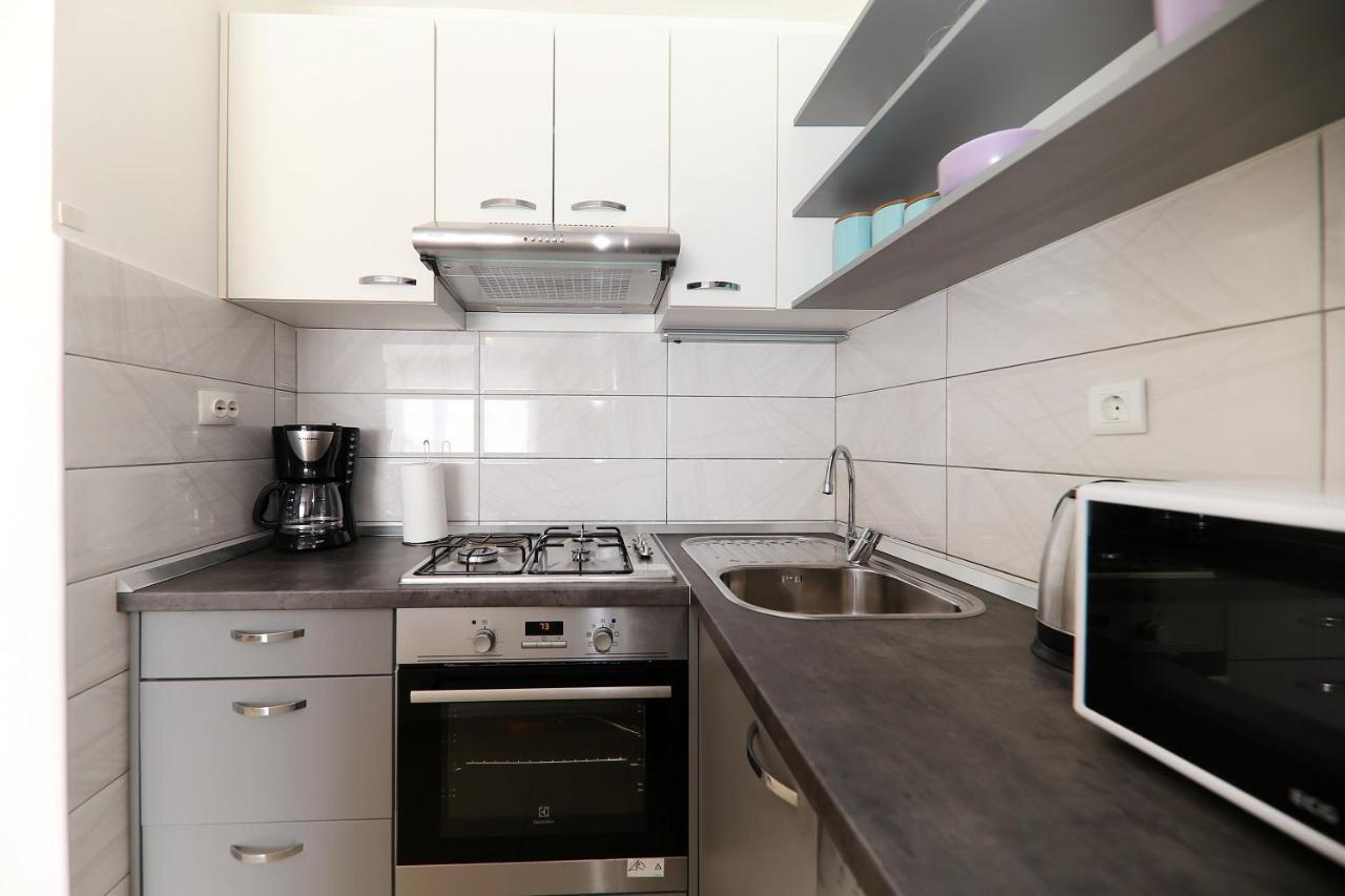 Neluna Appartement Zadar Buitenkant foto